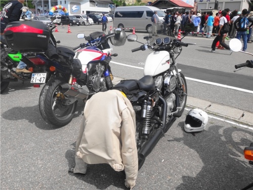 09_ANIKIさんとredさんバイク.JPG