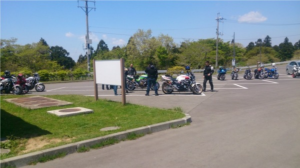 09_御番所公園バイクいっぱい.JPG